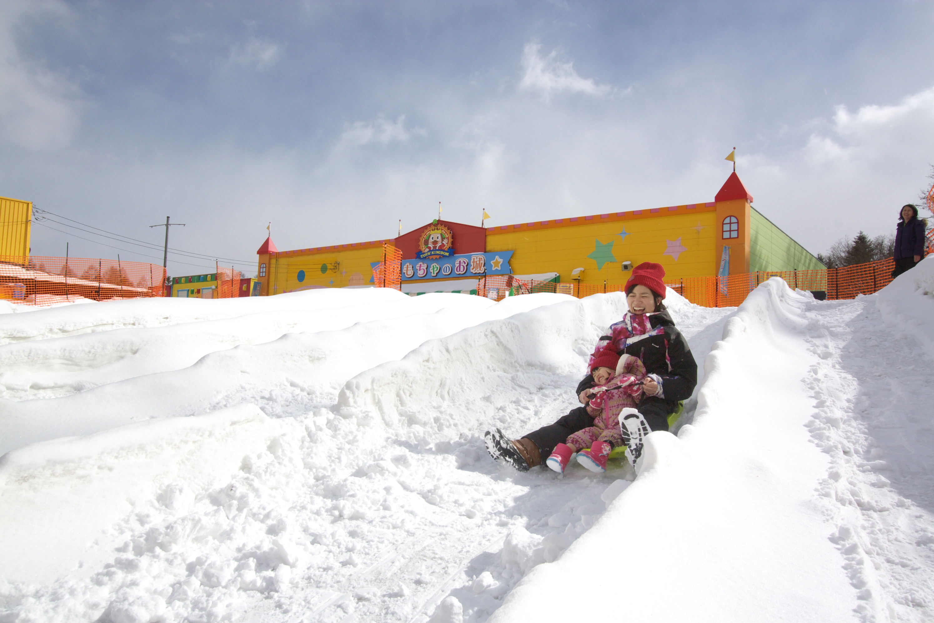 雪遊びデビューは軽井沢おもちゃ王国へ トキっ子くらぶ にいがた子育て応援団 グローカルマーケティング