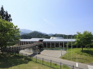 新潟県立こども自然王国本館 (1)